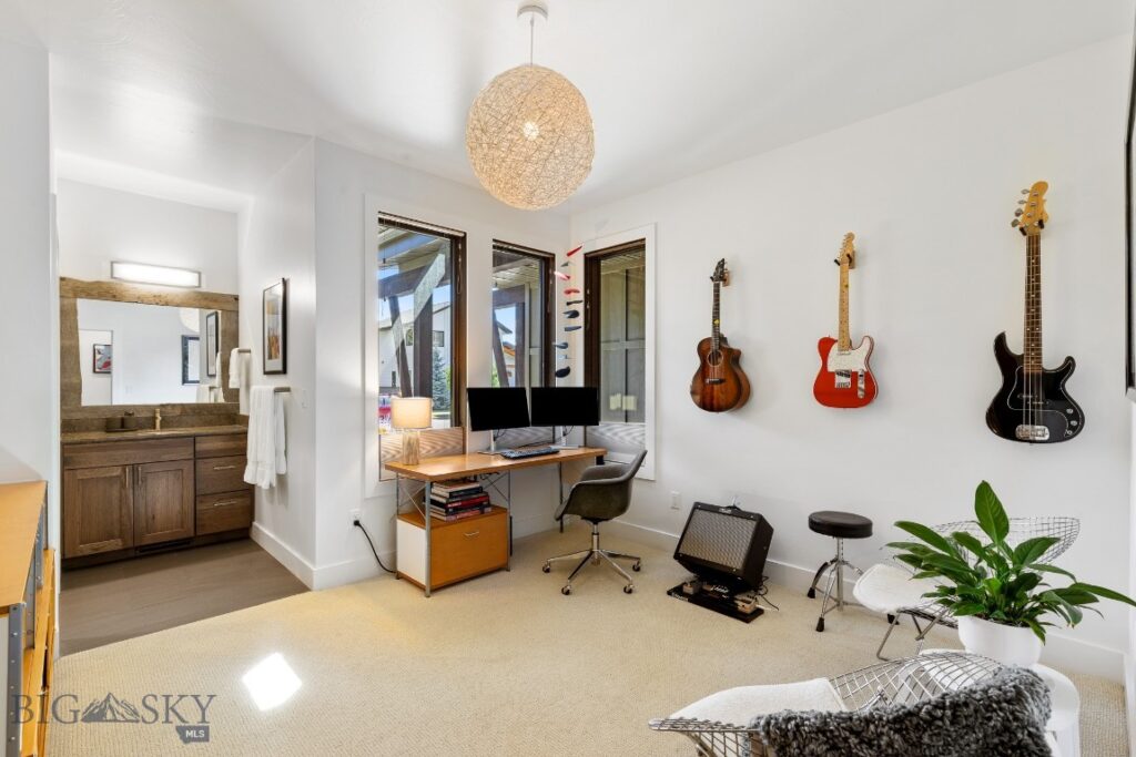 1719 Midfield Street