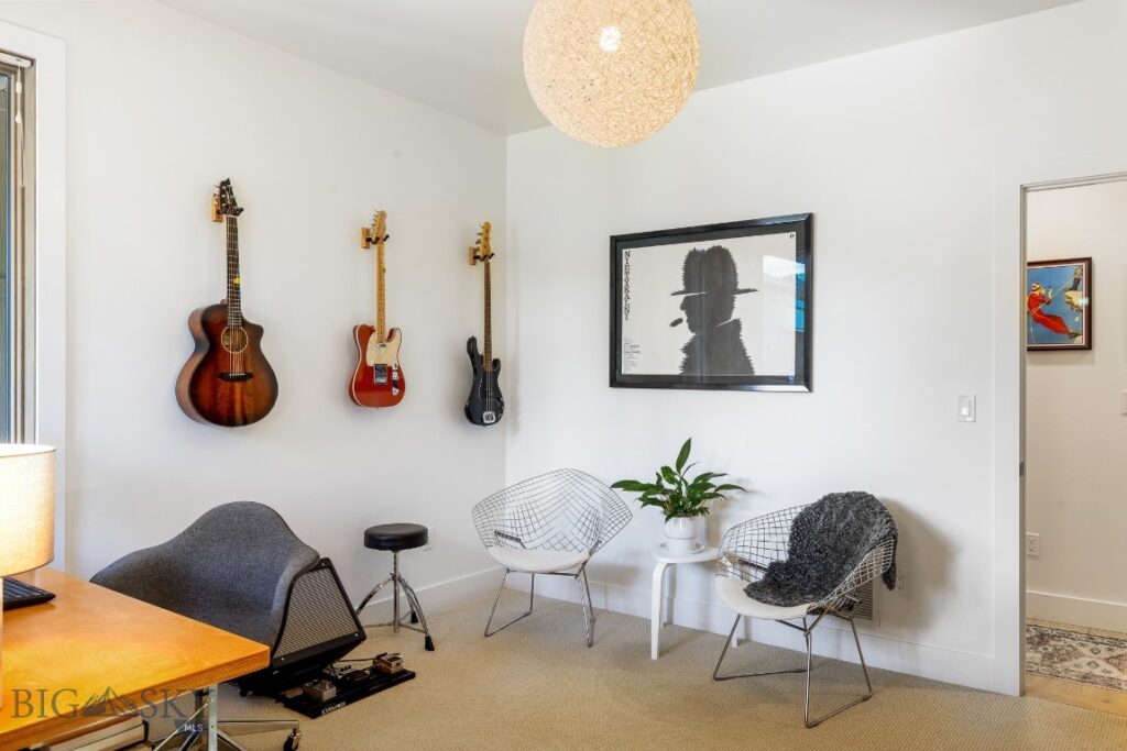 1719 Midfield Street