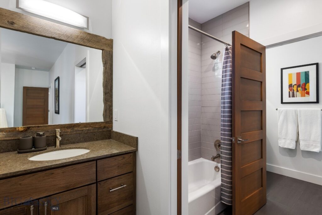 Bozeman MT 59715 - 18