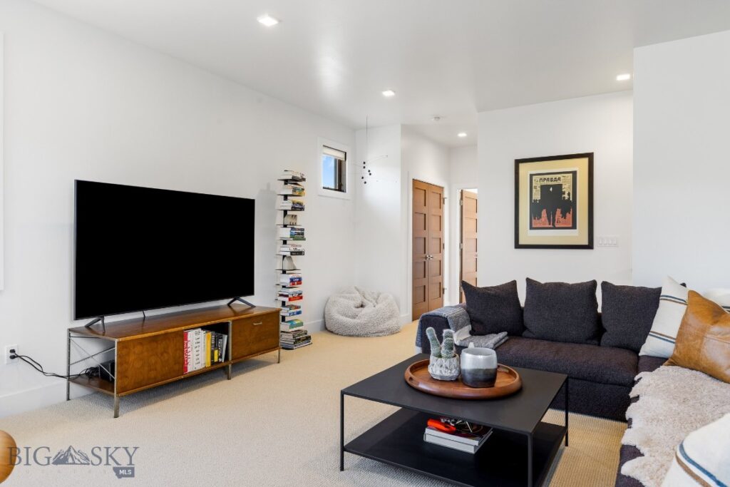 1719 Midfield Street