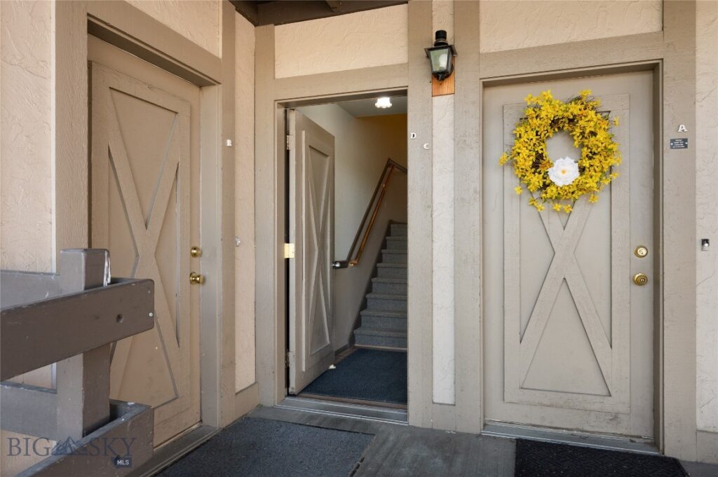 1720 W Olive