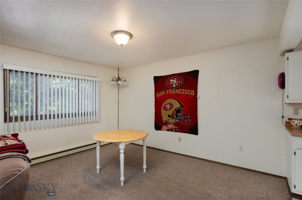 1720 W Olive