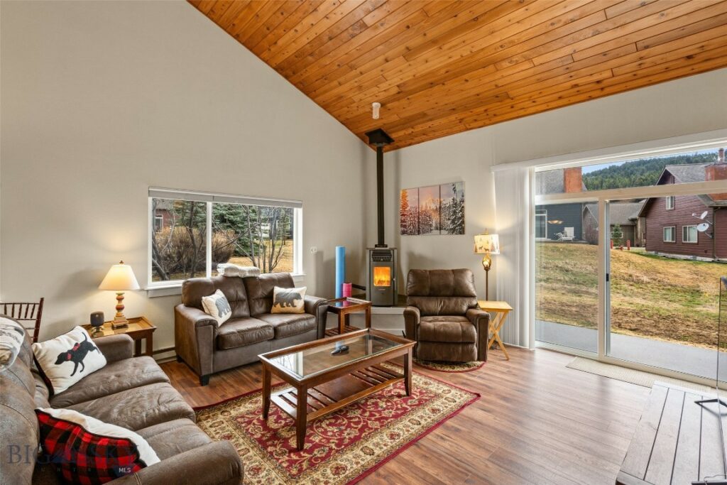 173 Candlelight Meadow Drive