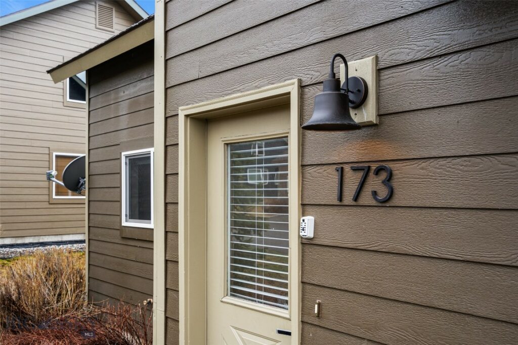 173 Candlelight Meadow Drive