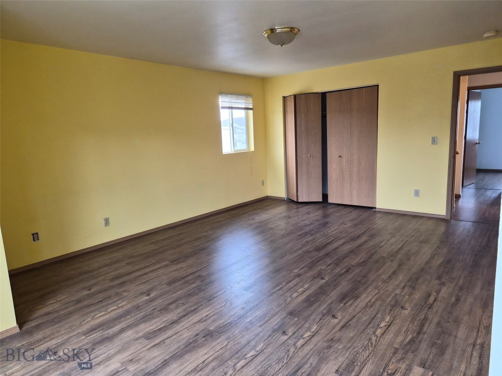 1769 W Kagy Boulevard