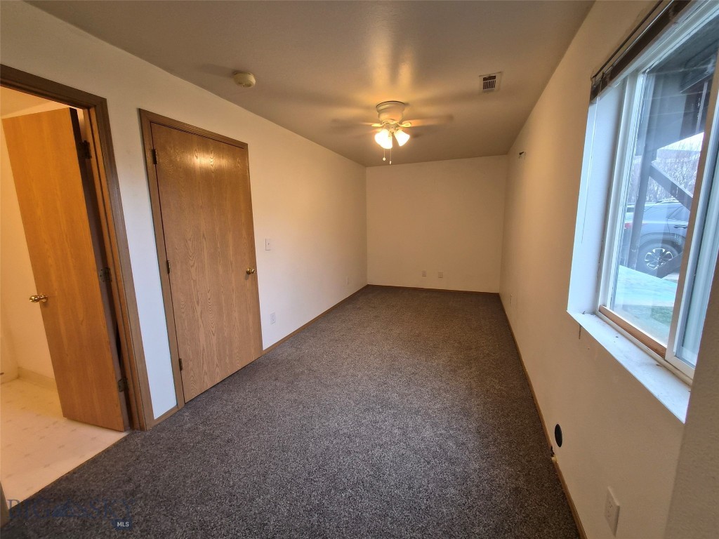 1769 W Kagy Boulevard