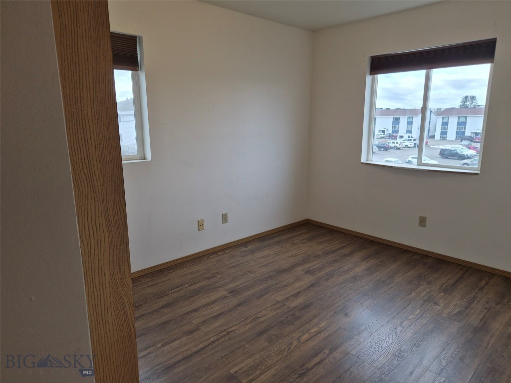 1769 W Kagy Boulevard