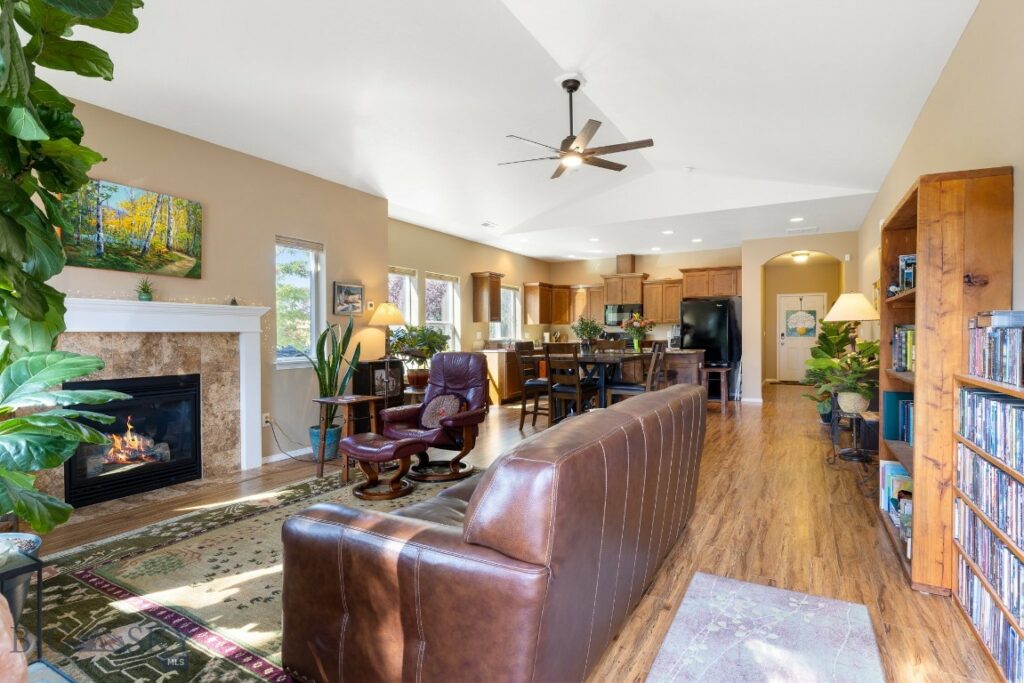 178 Valley Fire Lane