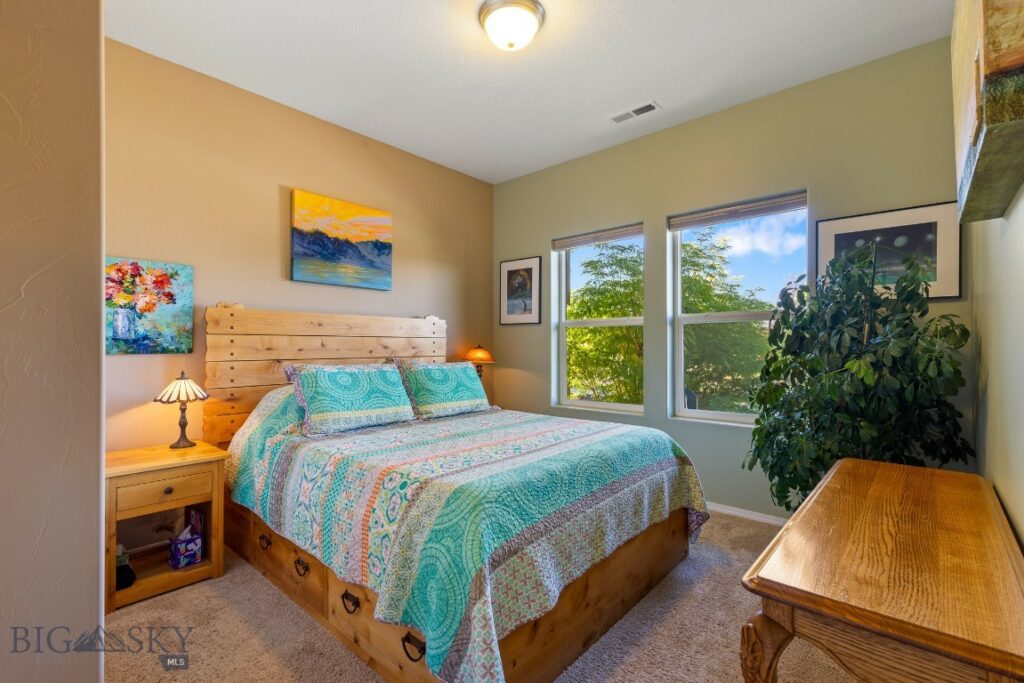 178 Valley Fire Lane