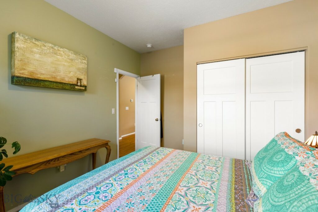 178 Valley Fire Lane