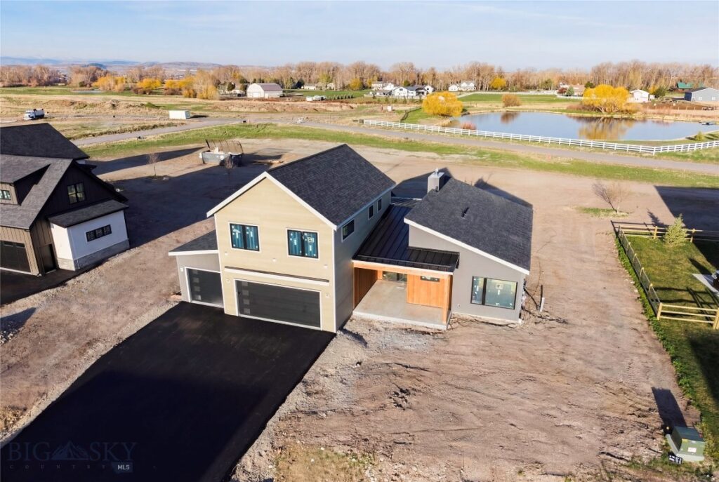 179 Creekbank Loop