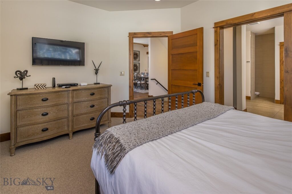 18 Claim Jumper Road