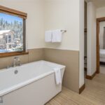 18 Claim Jumper Road