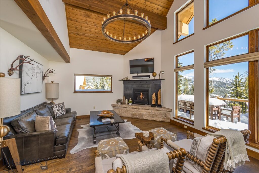 18 Claim Jumper Road