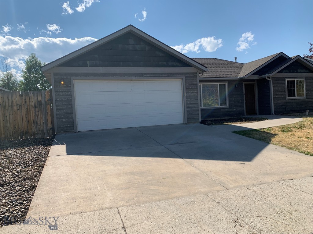 19 Mineral Avenue
