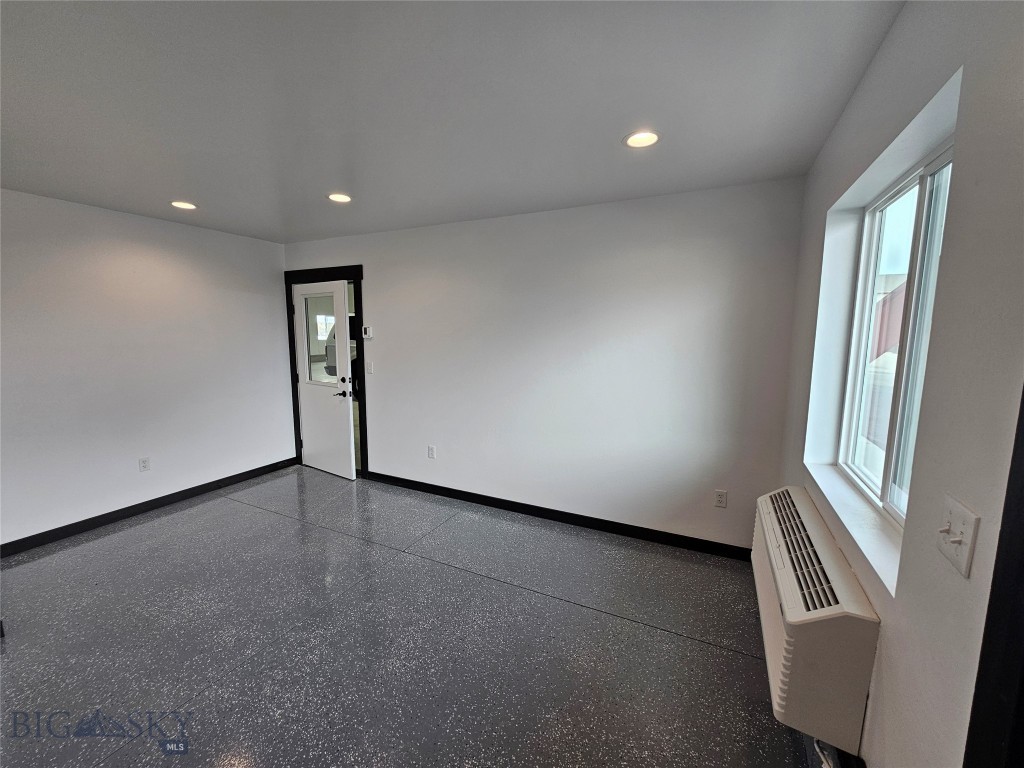 190 SKYWAY Boulevard