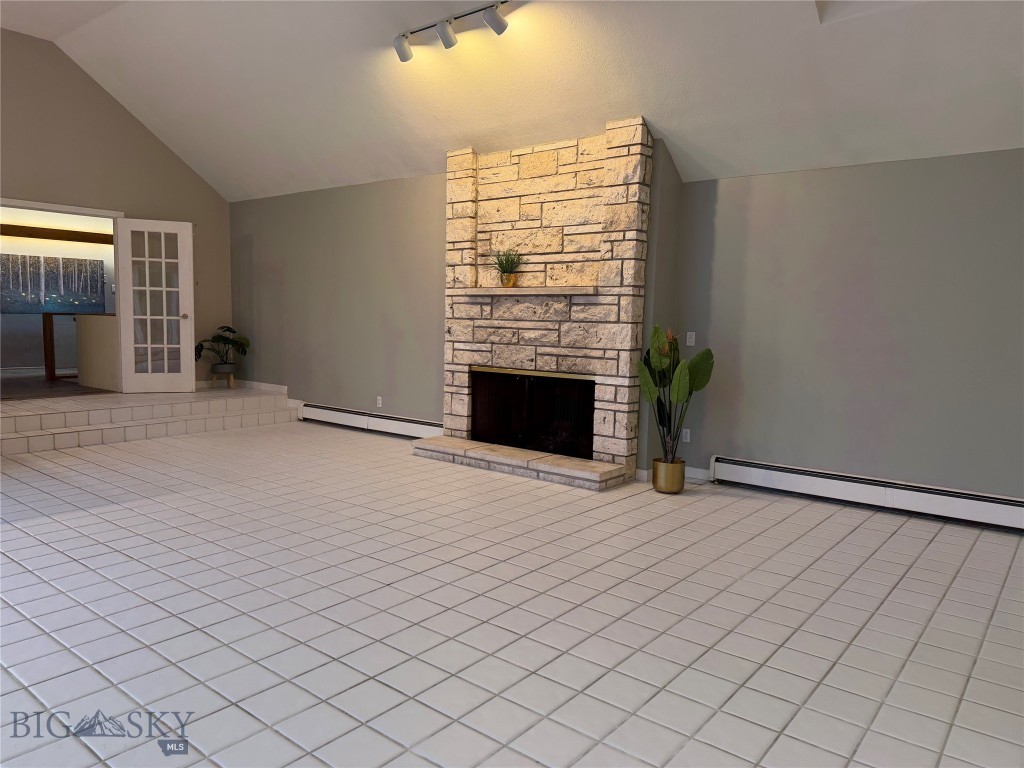 1918 Spring Creek Drive