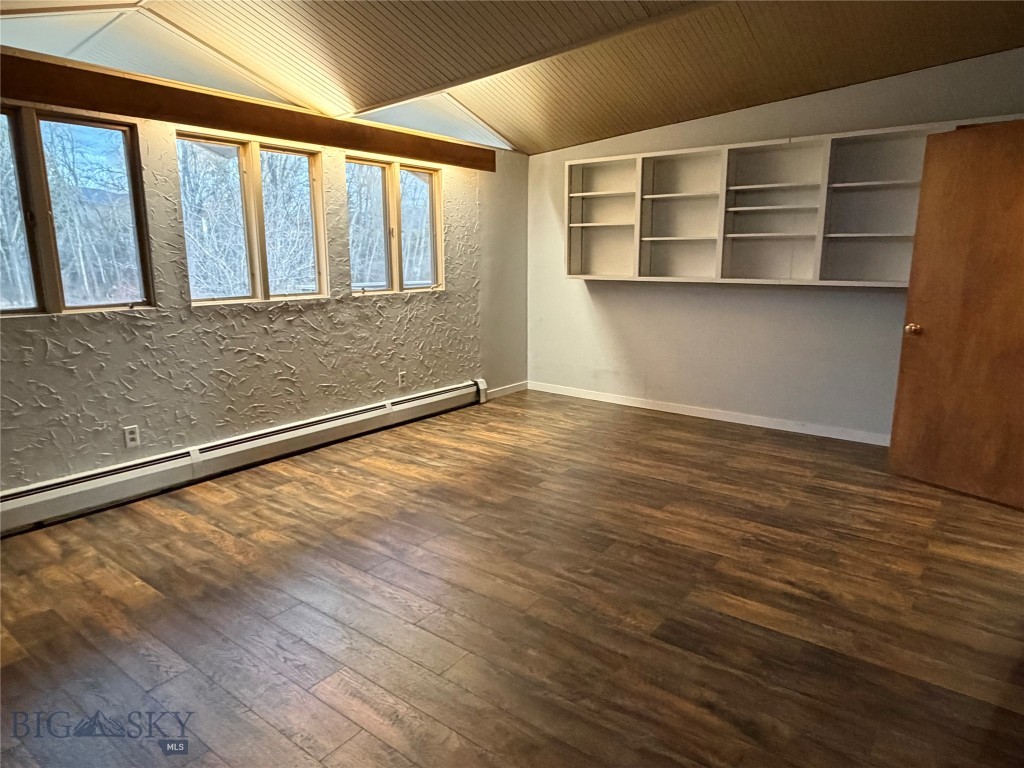 1918 Spring Creek Drive