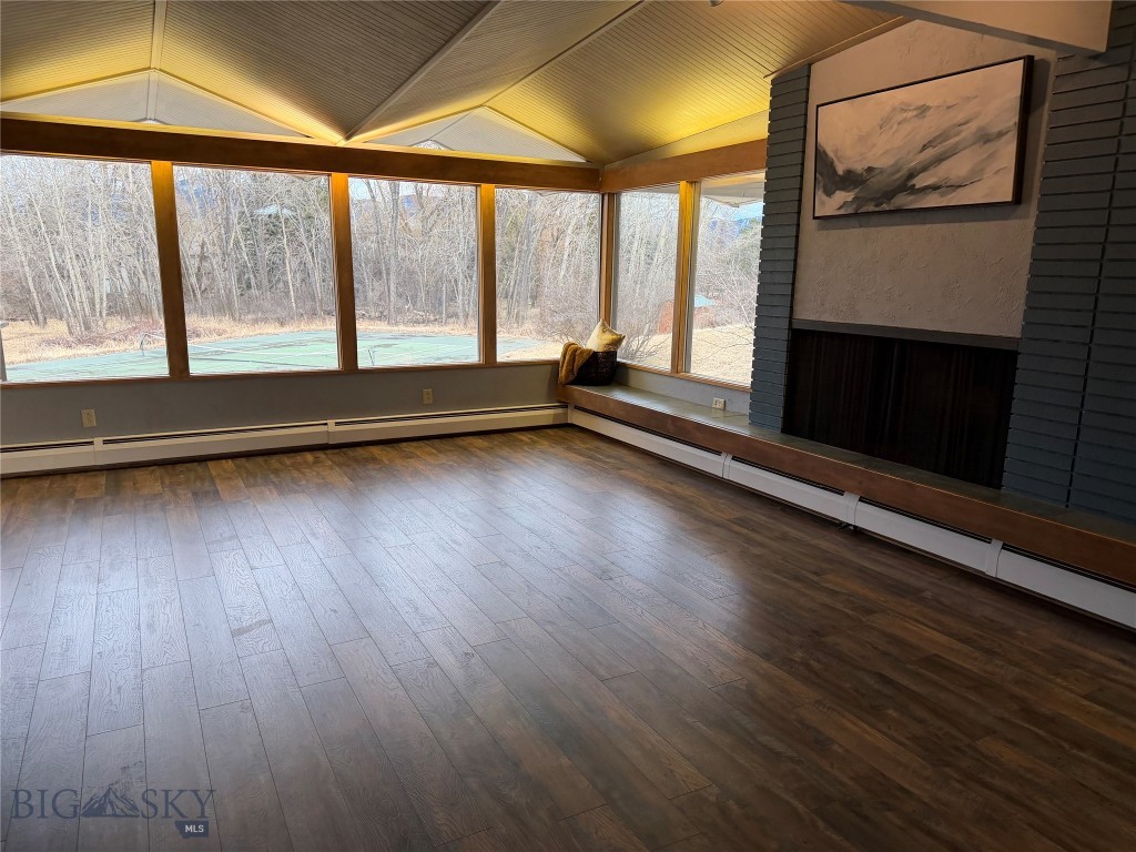 1918 Spring Creek Drive