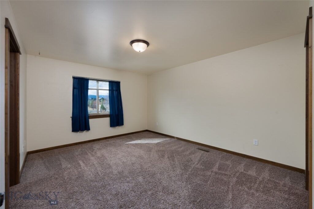 1935 Southbridge Drive