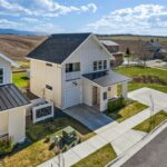 1952 Little Cottage Lane