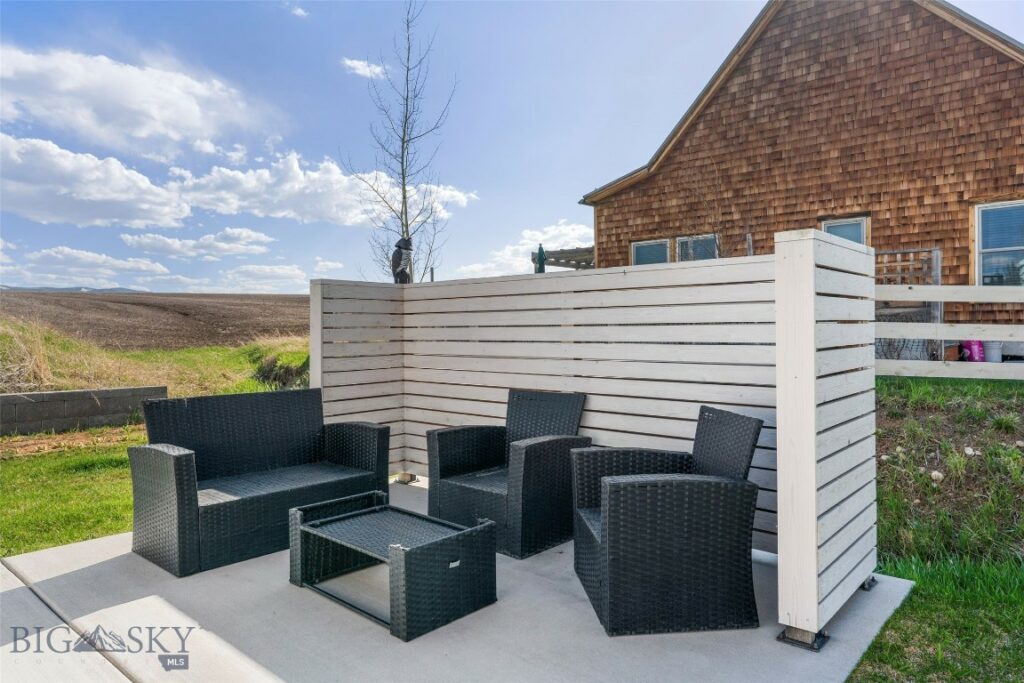 1952 Little Cottage Lane