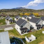 1952 Little Cottage Lane