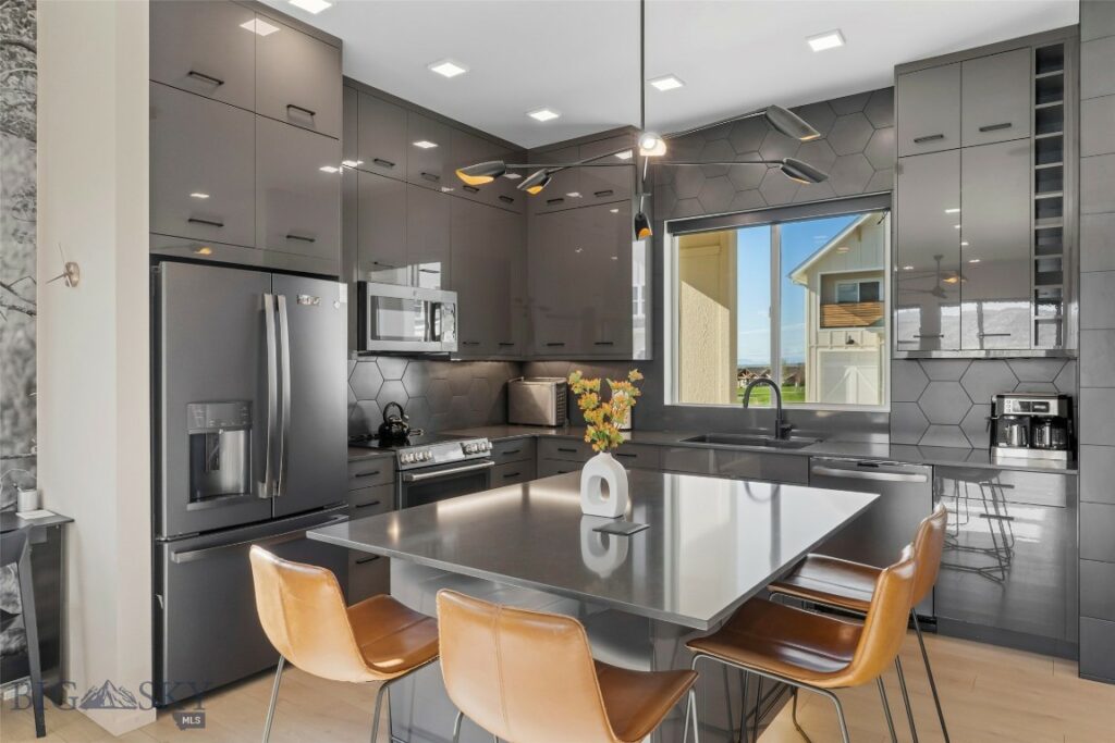 1952 Little Cottage Lane