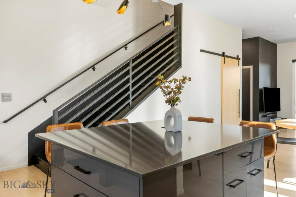 1952 Little Cottage Lane