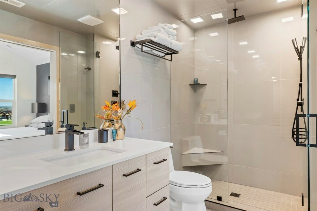 1952 Little Cottage Lane