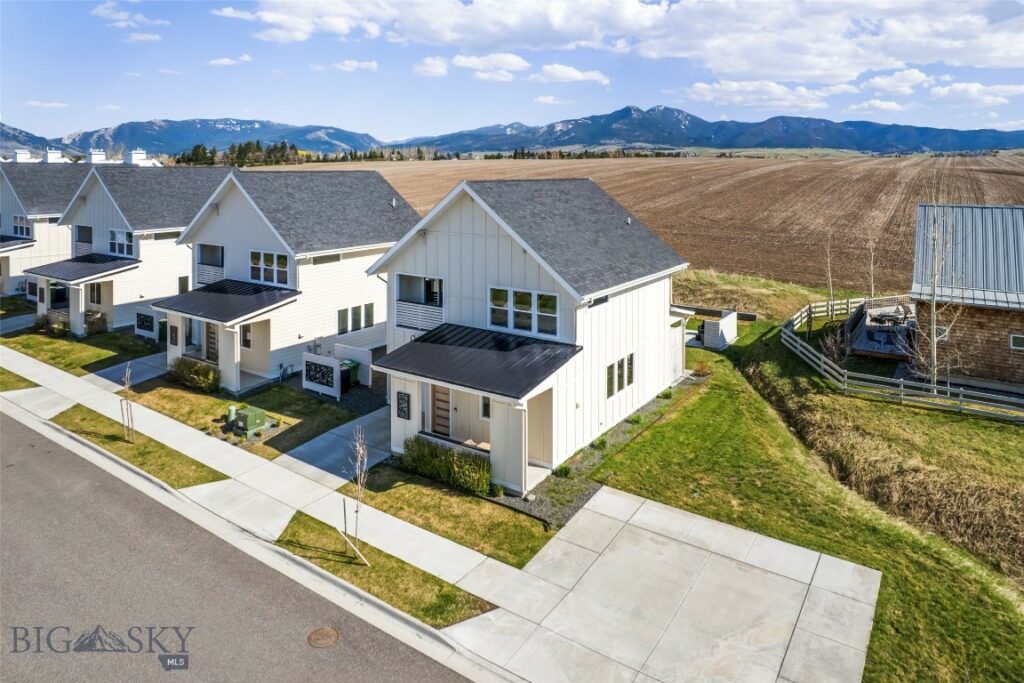 1952 Little Cottage Lane