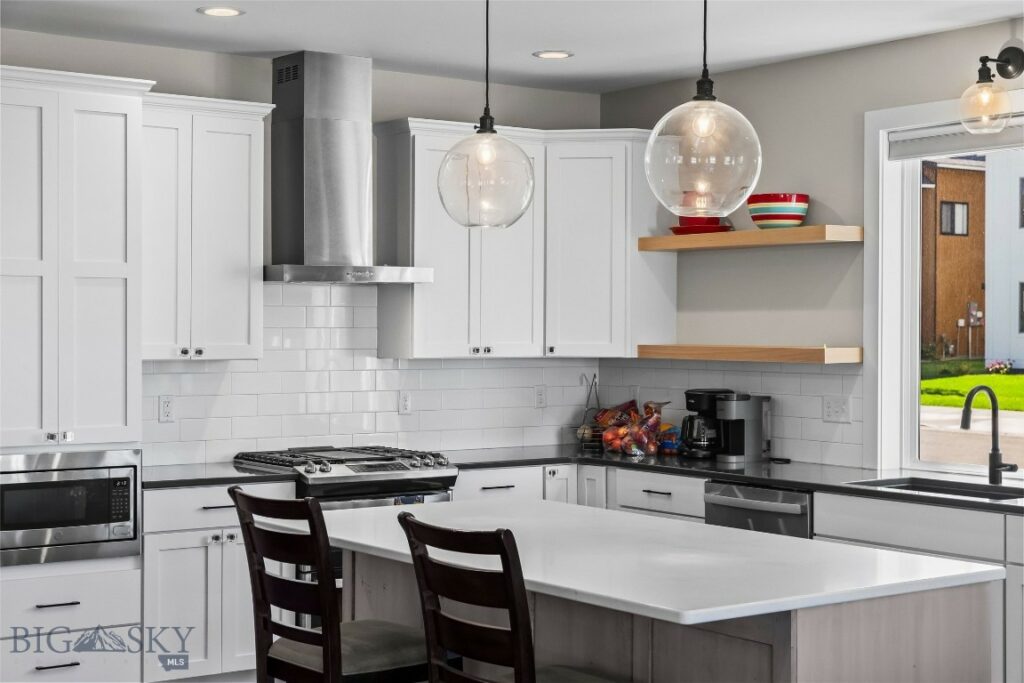 196 Arrow Peak Court