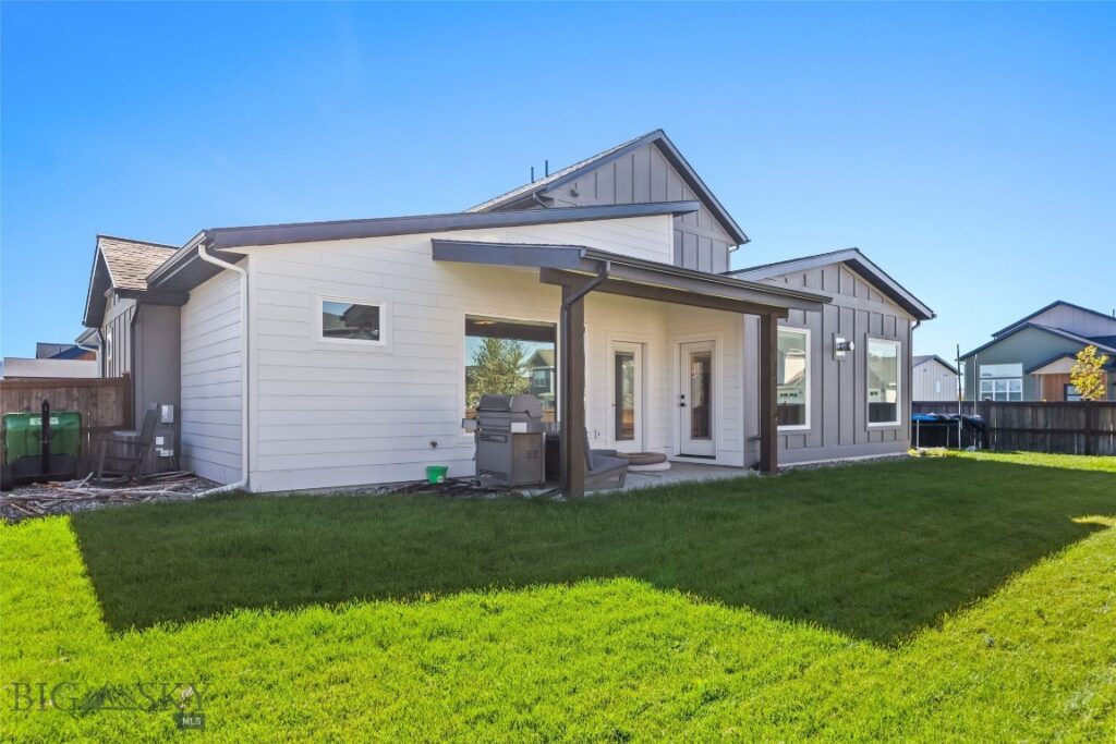 196 Arrow Peak Court