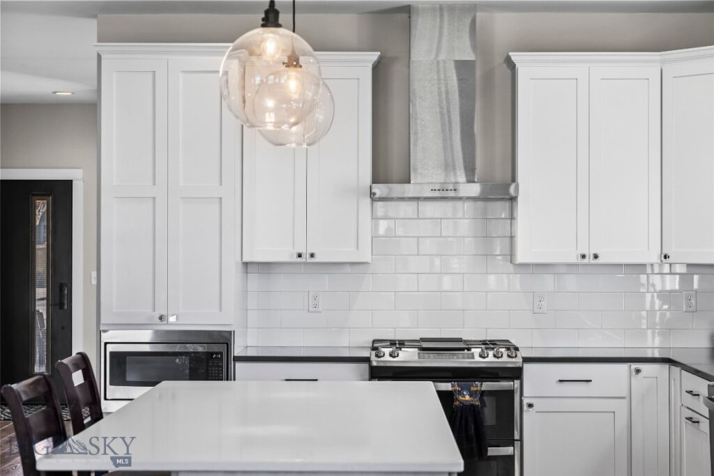 196 Arrow Peak Court