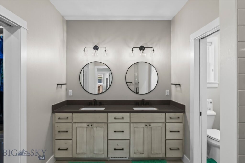 196 Arrow Peak Court