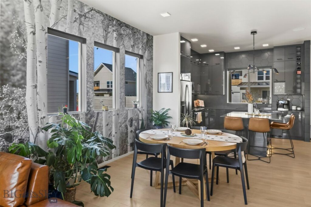 1964 Little Cottage Lane