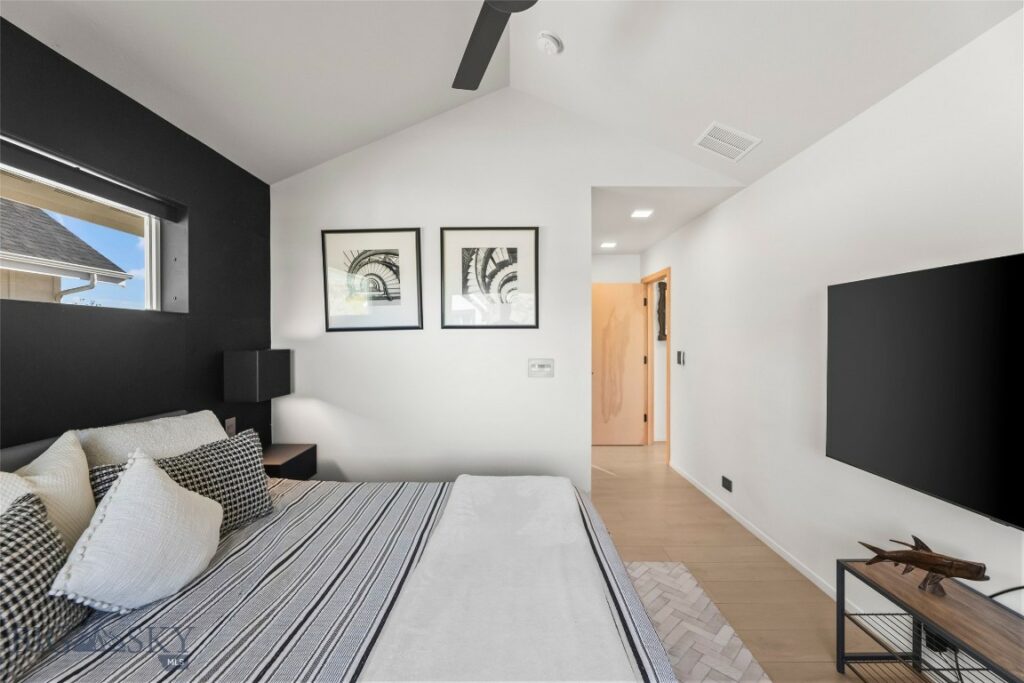 1964 Little Cottage Lane