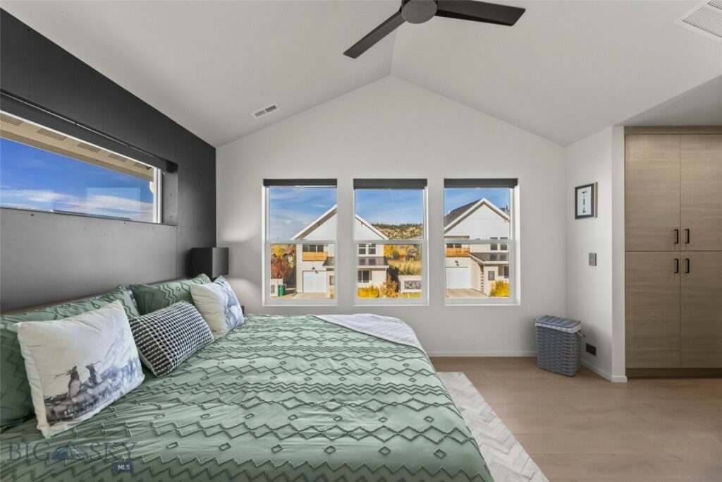 1964 Little Cottage Lane