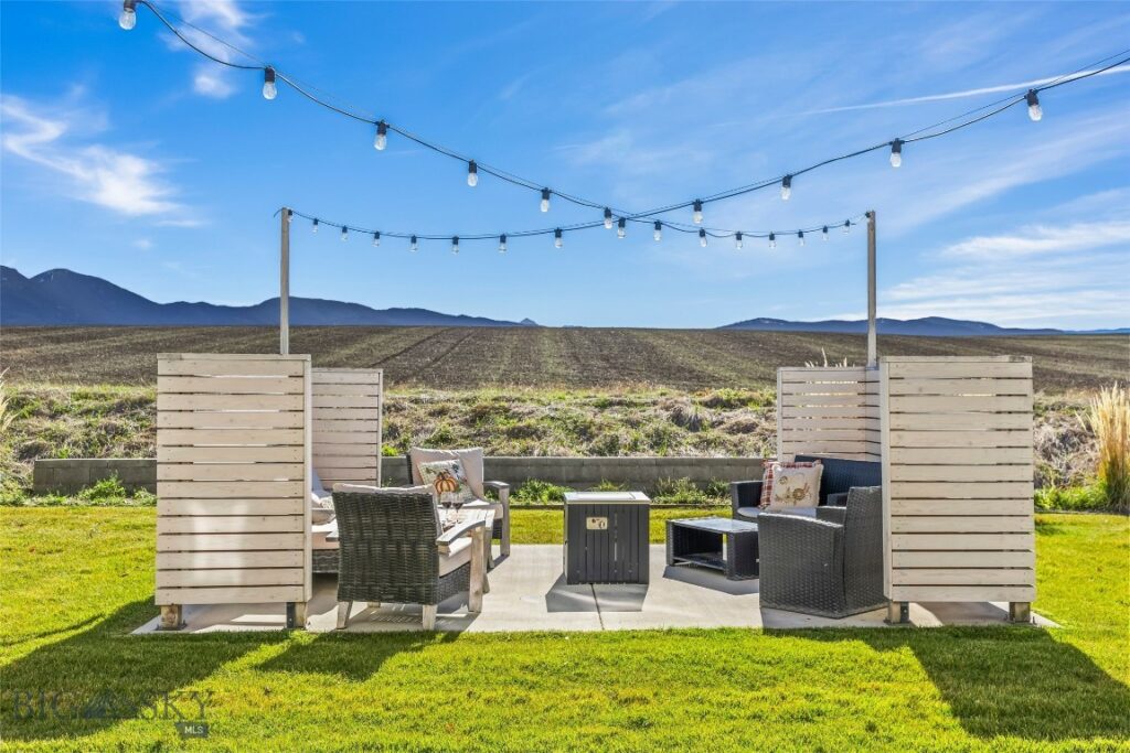 1964 Little Cottage Lane