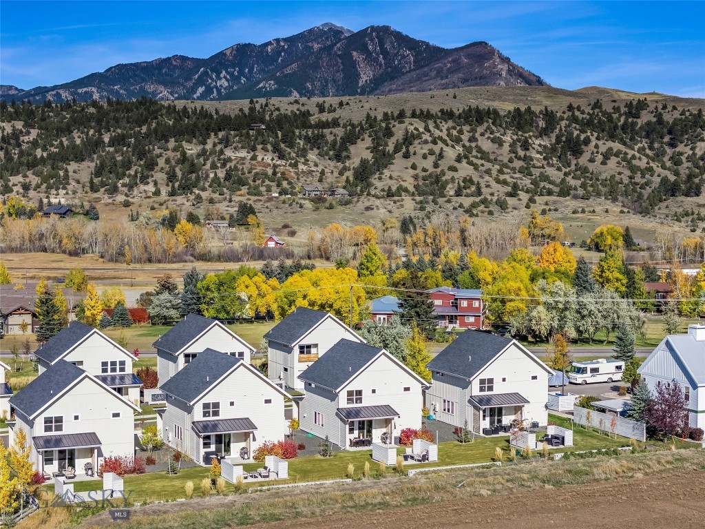 1964 Little Cottage Lane