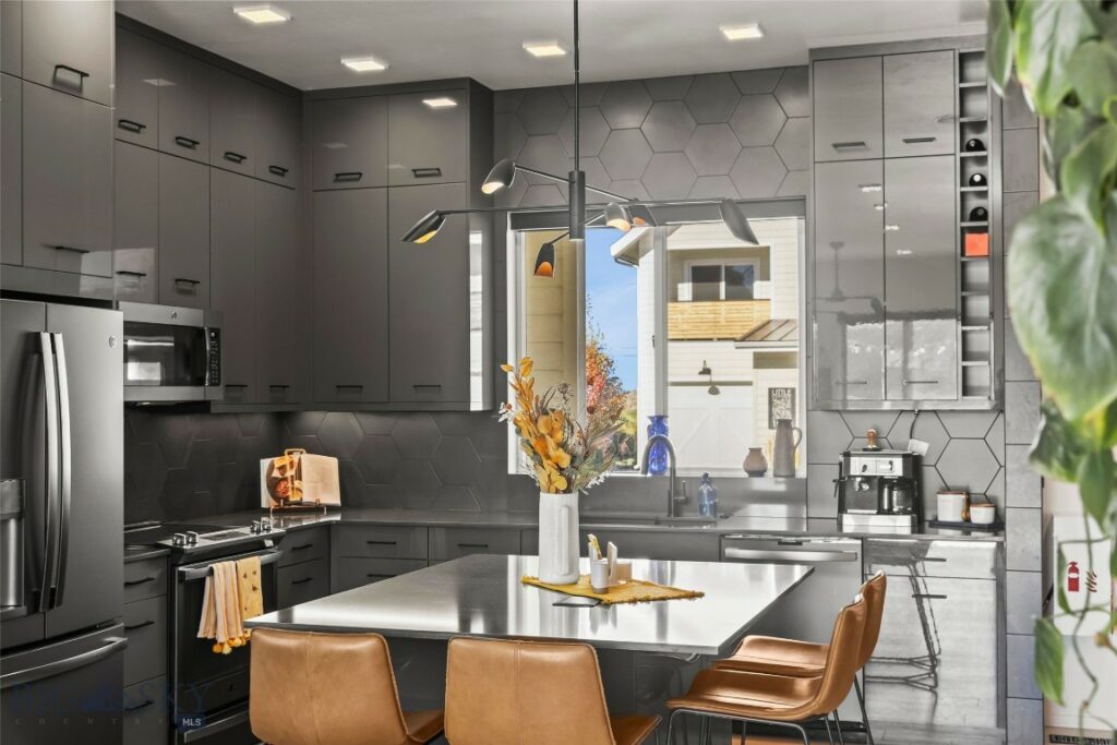 1964 Little Cottage Lane