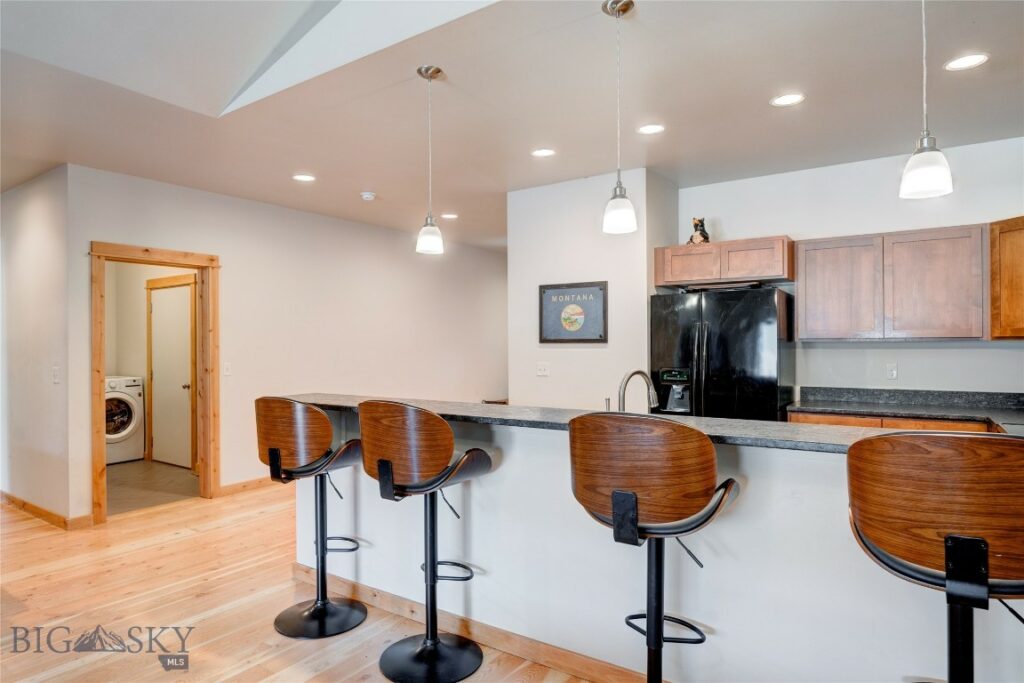 20 Voyager Lane