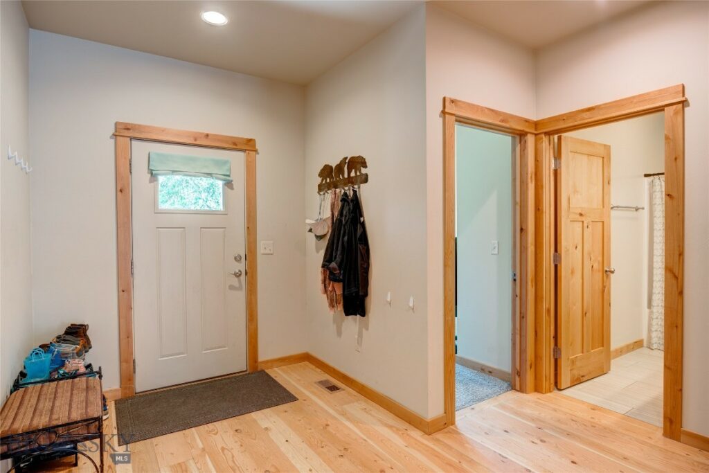 20 Voyager Lane