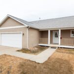 201 E Cascade Avenue