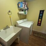 201 E Cascade Avenue