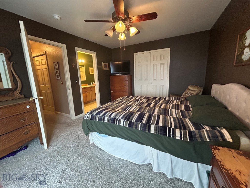 201 E Cascade Avenue