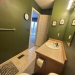 201 E Cascade Avenue