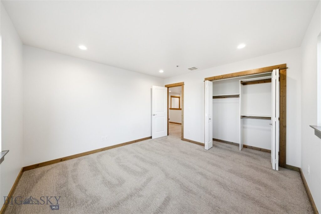 2012 Ross Way