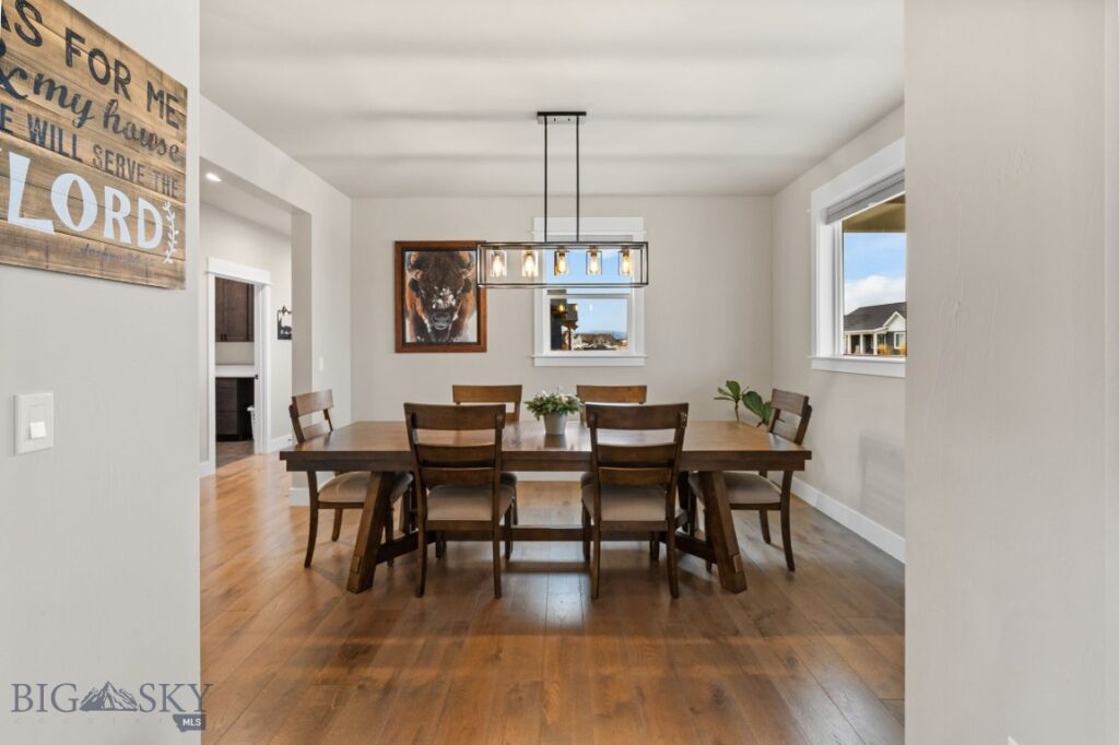 2019 E Silver Circle