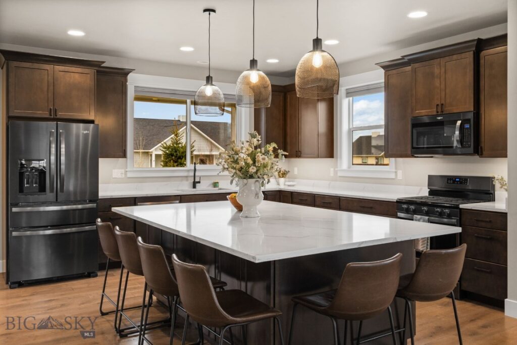 2019 E Silver Circle